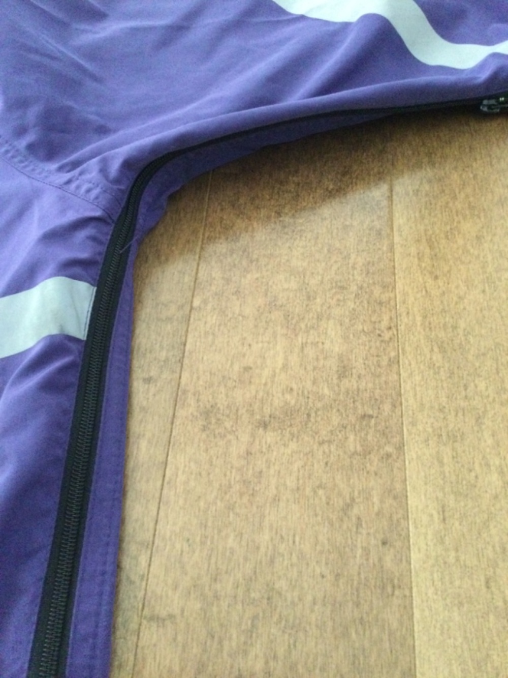 Running room jacket - Picture 3 of 4